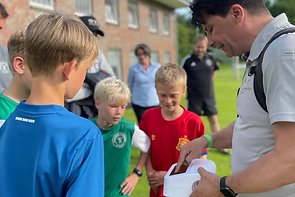 In Schenefeld vorgestellt: Digitale Sportkonsole soll Training in Vereinen und Schulen revolutionieren