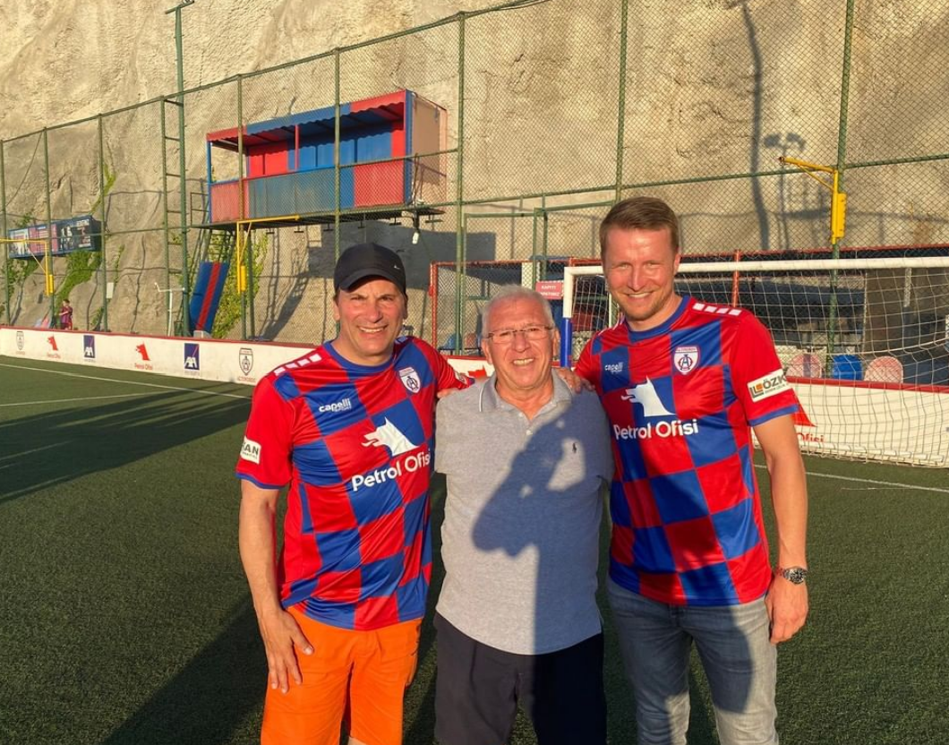 sportstation im Jugendtraining bei Altınordu FK